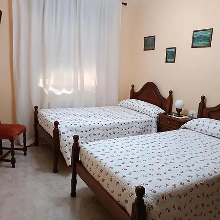 Pension* As Vinas Puebla Del Brollon