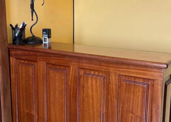 Pension* As Vinas בית הארחה